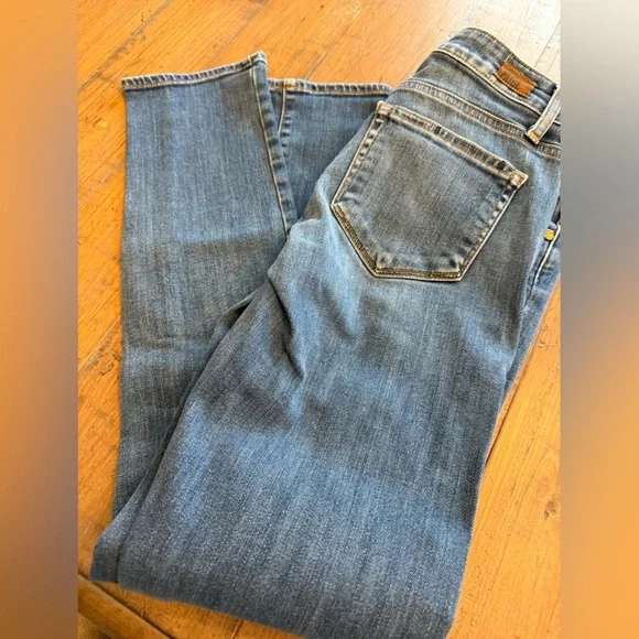 Paige woman’s Skyline Ankle Peg style jean. Size 24. Made in USA. - Picture 2 of 8